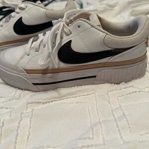 Nike Court Legacy Lift Sneakers – Size 8 (Great Condition!)